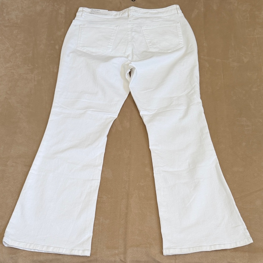 Ann Taylor The Slim Boot Curvy White Women's Jeans Size 14 Mid Rise - Picture 3 of 11
